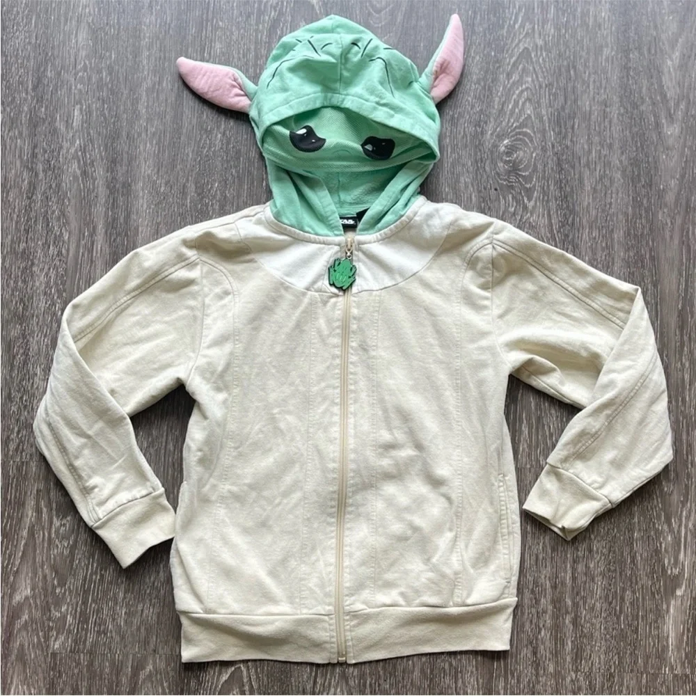 Star‎ Wars baby Yoda hoodie